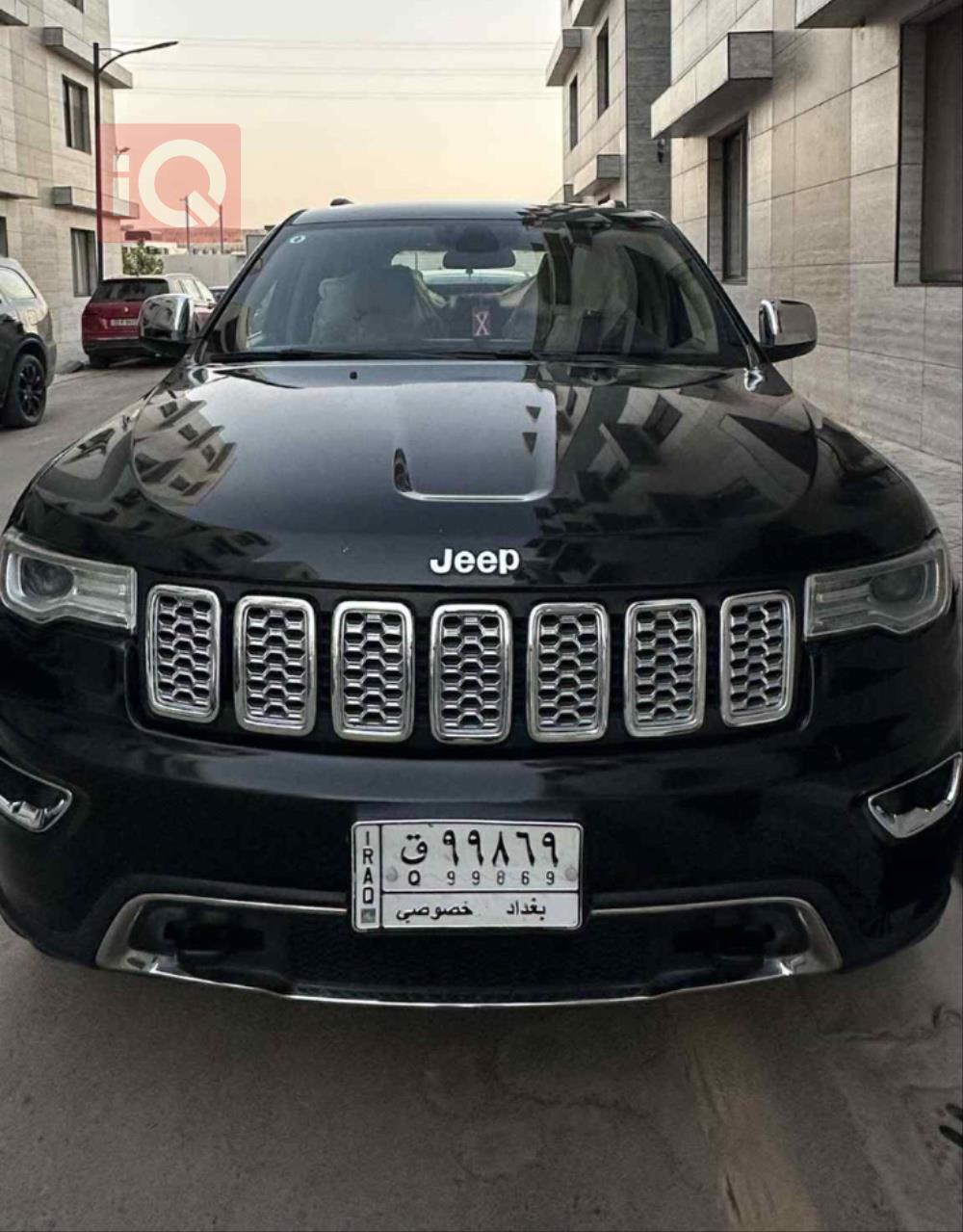 جیپ گراند شیرۆکی